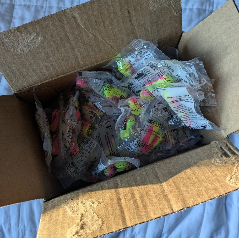 160 Pair of Howard Leight Laser Lite Earplugs - Individually Wrapped - Picture 4 of 7